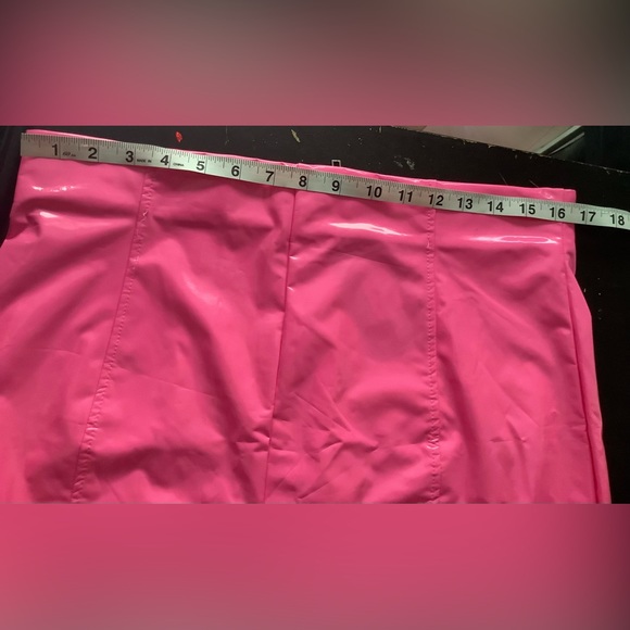 Fashion nova sexy shorts 💗❤️‍🔥 - Picture 5 of 7